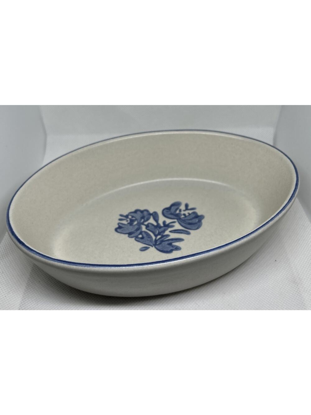 Vintage Pfaltzgraff Yorktowne Small Oval Stoneware Baking/Serving Dish #240 USA